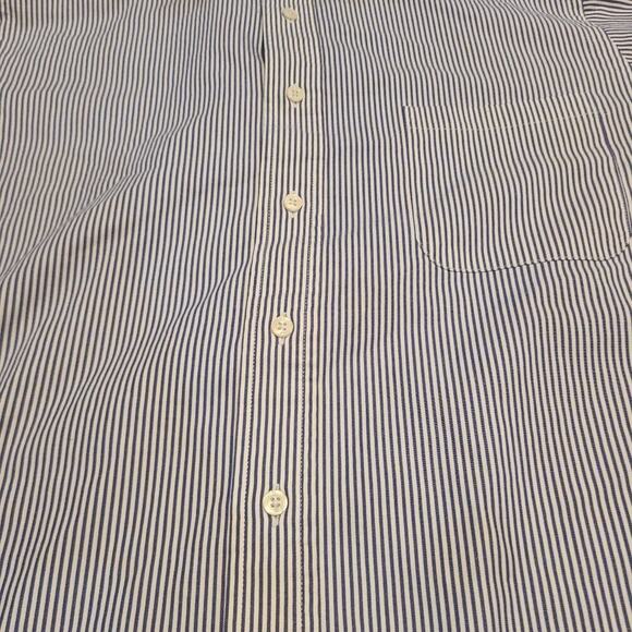 Van Heusen 32/33 mens striped button down shirt - Picture 2 of 12